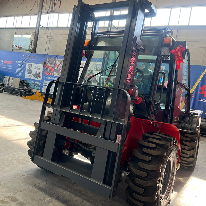 四驱越野装卸车